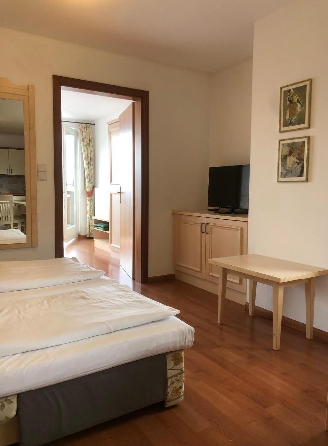 سكين Appartement Tschivon المظهر الخارجي الصورة