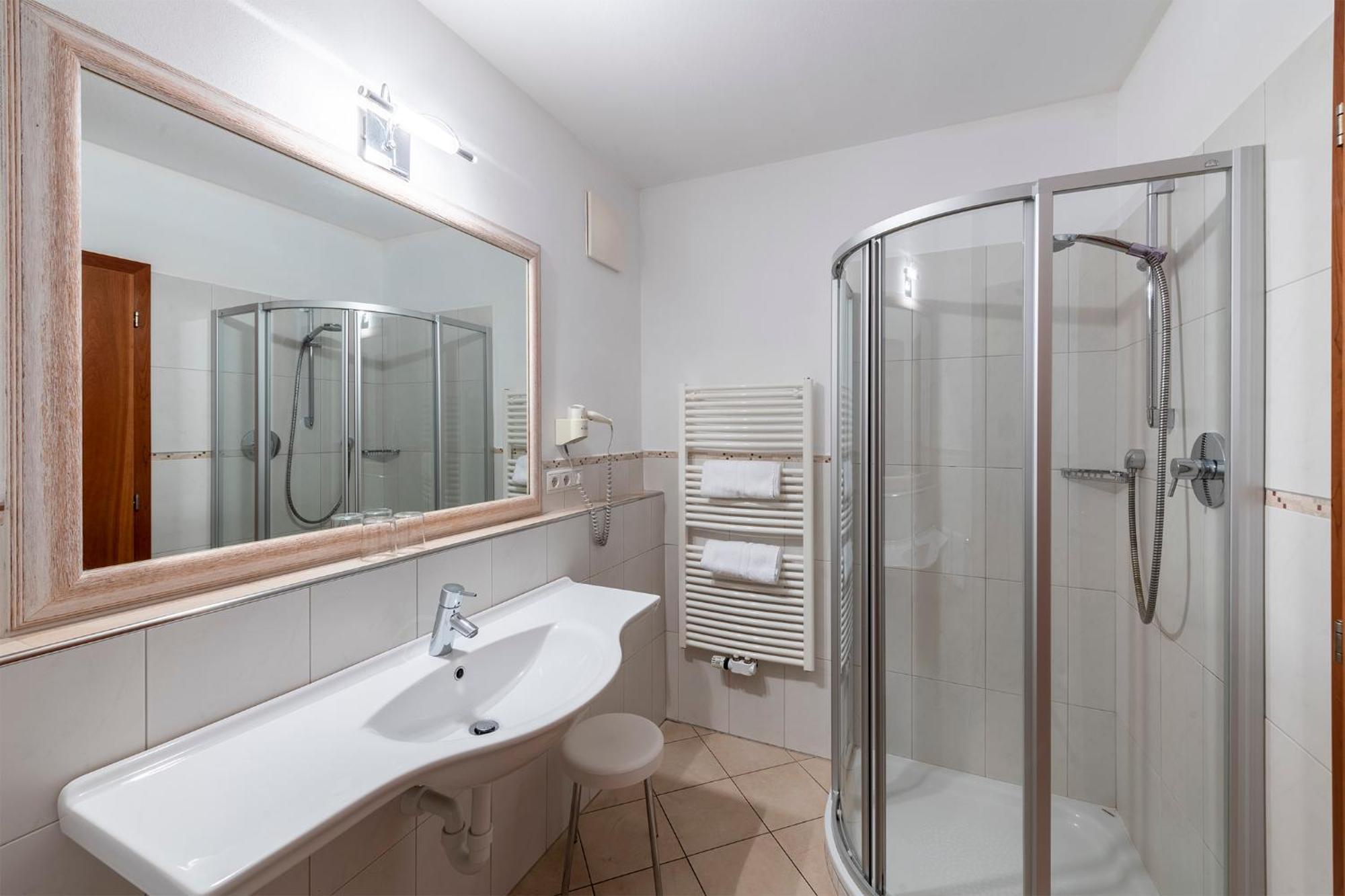 سكين Appartement Tschivon المظهر الخارجي الصورة