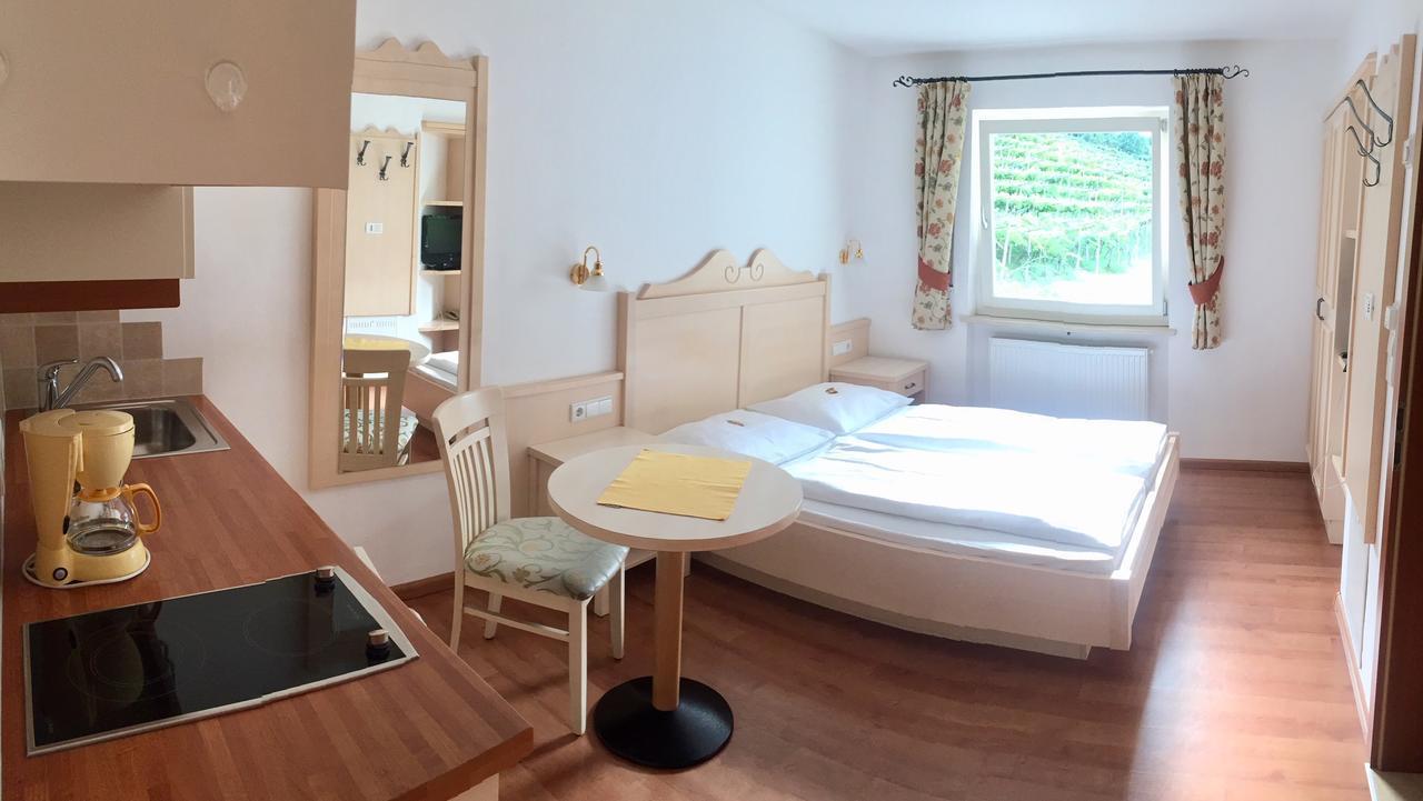 سكين Appartement Tschivon المظهر الخارجي الصورة